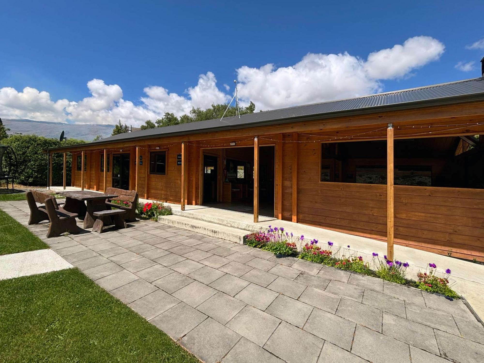 Kingston Top 10 Holiday Park Exteriör bild