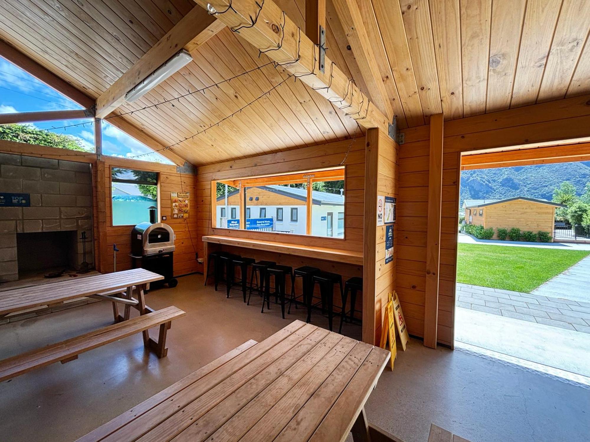 Kingston Top 10 Holiday Park Exteriör bild